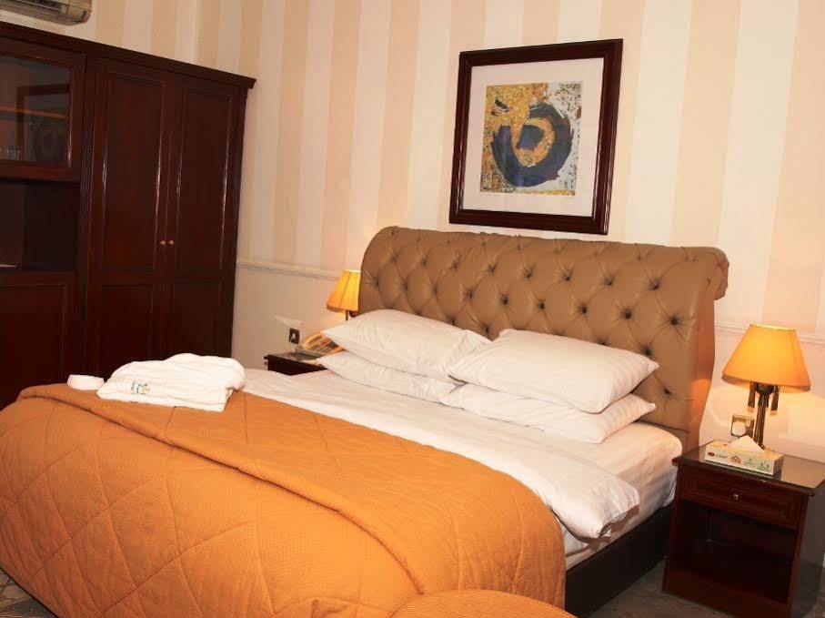 Al Bustan Hotel Ad Dawhah Esterno foto
